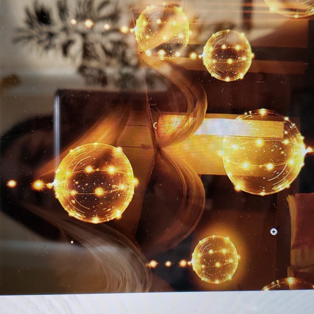 Shein 2 clear ballon pieces string light